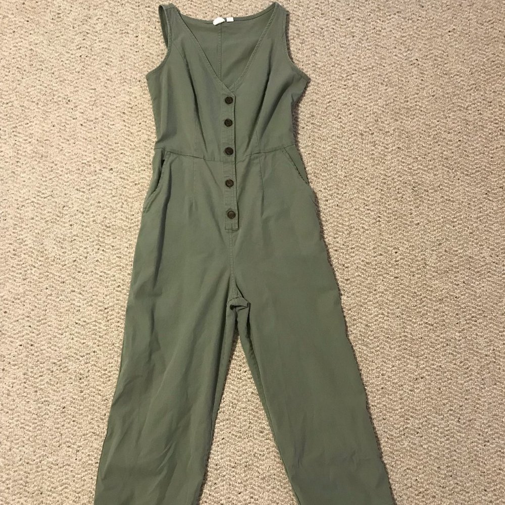 Gap Jumpsuit with pockets